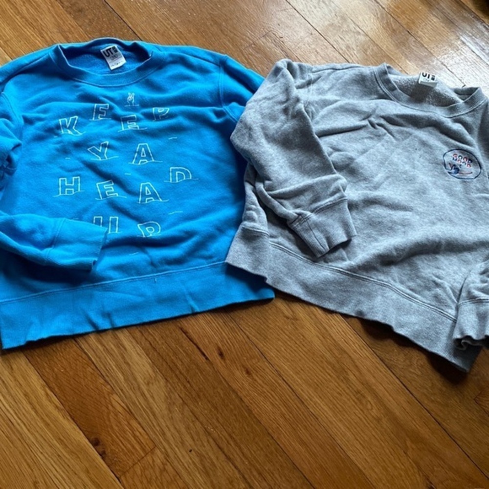UNIQLO crewneck sweatshirt bundle 7/8 fit for us was 4T/5T some flaws see pics.